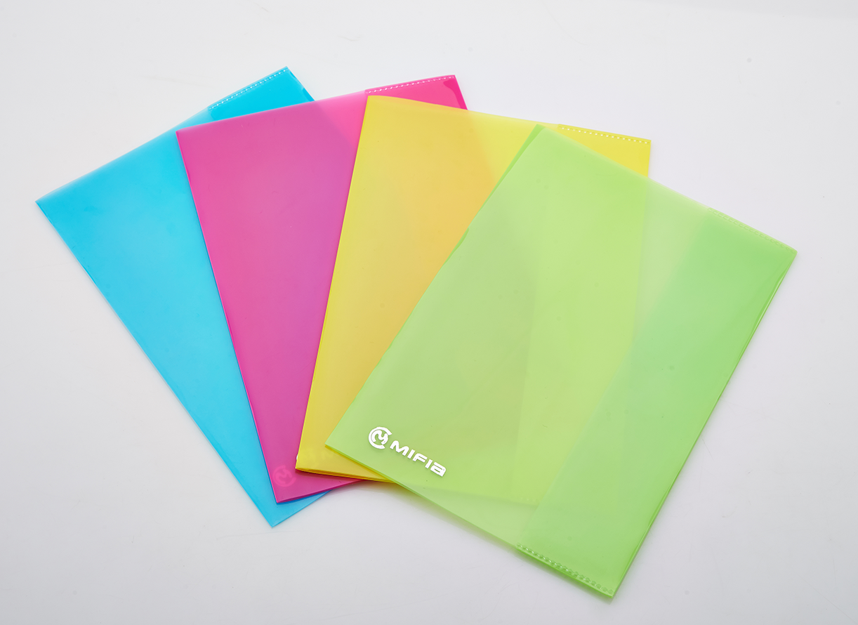 PP Translucent Book Jacket  - --